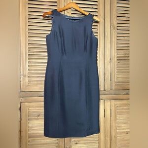 Talbots black silk/wool SOFT,Classic,scoop neck,sleeveless,pleated bottom SZ-6